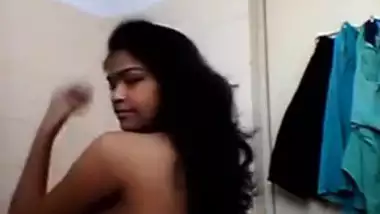Desi Petite - Petite Desi Girl Selfie indian sex video