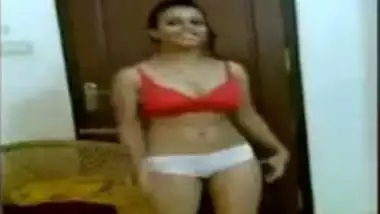 Xxxfullsey - Indian Wife Strips For Husband And Exposes Pussy indian sex video