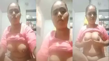 Big Round Boobs Selfie - Big Booby Pakistani Girl Boobs Show Selfie indian sex video